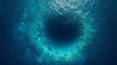 The Dragon Hole of the South China Sea, where the ocean slowly runs out of oxygen