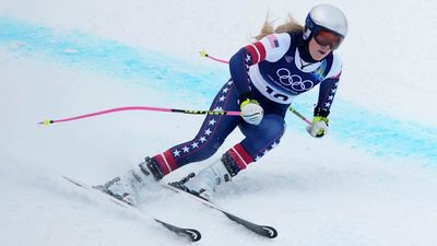 Lindsey Vonn's Dad Addressed Her Skiing Future After Brutal Olympic Crash