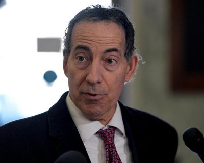 Jamie Raskin accuses DoJ of cover-up after viewing unredacted Epstein files