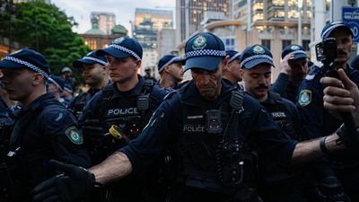 'Unacceptable': cops slammed for Muslim prayer bust-up