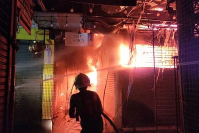 Fire destroys 28 stalls at Chatuchak Weekend Market
