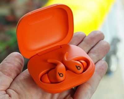 Beats Powerbeats Fit review: Apple’s compact workout earbuds revamped