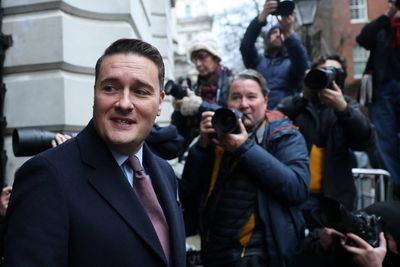 Stop briefing wars, Cabinet minister Ed Miliband tells Keir Starmer and Wes Streeting allies as PM fights on