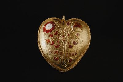 British Museum raises £3.5m to save heart pendant linked to Henry VIII’s marriage to Catherine of Aragon