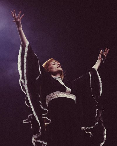 Florence + the Machine review – ​a thrilling shift in tone towards stark, sombre catharsis