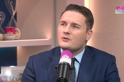 Watch: Streeting has Mandelson text messages read back to him