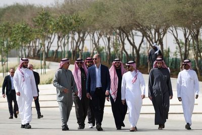 Watch: Prince William challenged over Andrew’s Epstein links