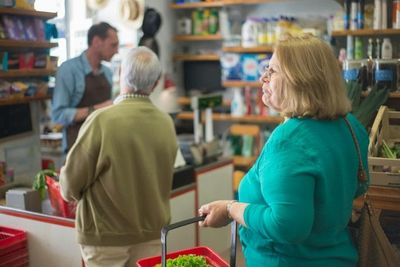 8 Discounts Every Senior Should Be Using to Save Money