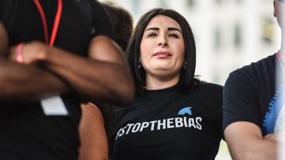 Laura Loomer links Epstein’s 330 gallons of acid to mysterious 2017 Bannon hot tub incident