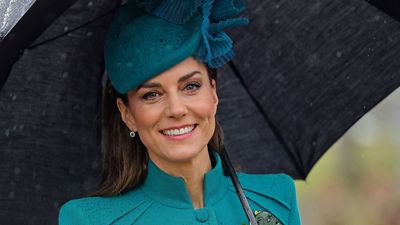 Go big or go home! Kate Middleton's go-to umbrellas keep her elegant outfits dry and I need this more than ever right now