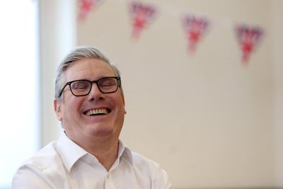 Starmer to face PMQs after pledging to ‘never walk away’