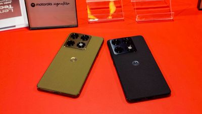 Motorola Signature vs. Samsung Galaxy S25 Ultra: When flagships collide