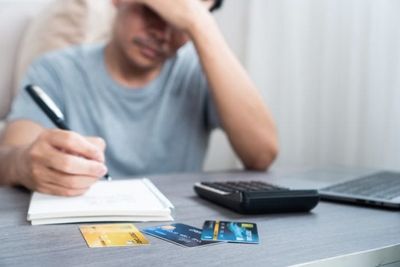 23% of Americans With Credit Card Debt Don’t Believe They’ll Ever Pay It Off