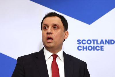 Sarwar says ‘things have to change’ as he stands by call for Starmer to resign