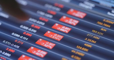 Stocks Slide as Robust Jobs Data Signals Fewer Fed Rate Cuts