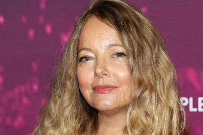 Bijou Phillips in hospital and in need of a kidney transplant