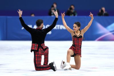 Lilah Fear and Lewis Gibson miss out on Olympic figure skating medal