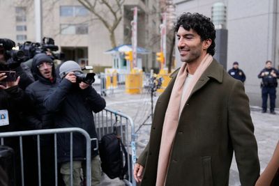 Actor Blake Lively and director Justin Baldoni go to New York in required effort to avoid trial