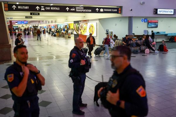 Chaos and confusion in El Paso after airspace closed and quickly reopened