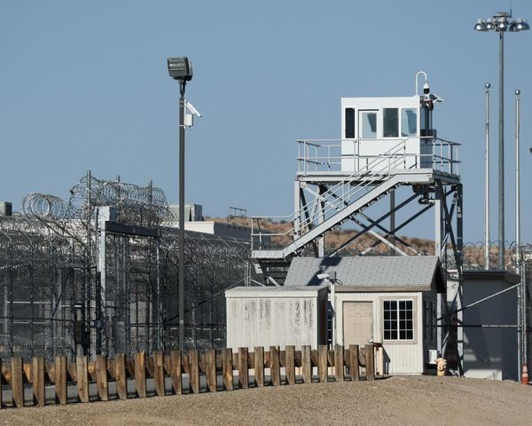 Judge orders US to provide California ICE detainees with medical care, attorneys and blankets