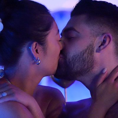 Are 'Love Is Blind' Season 10 Stars Emma Betsinger and Mike Gibney Still Together?