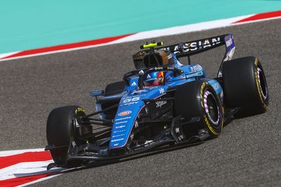 Sainz offers intriguing F1 2026 engine insight as Red Bull Ford "a step ahead"