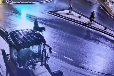 Thief uses forklift to raid jewellery store before fleeing on donkey