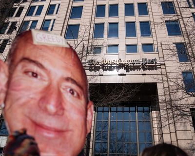 Why is the Washington Post cratering so spectacularly?