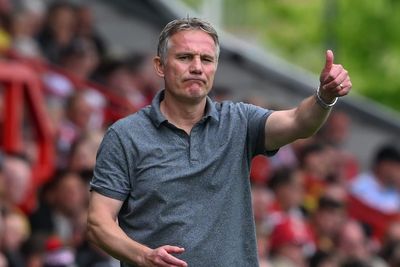 Wrexham boss Phil Parkinson welcomes plan to expand Championship play-offs