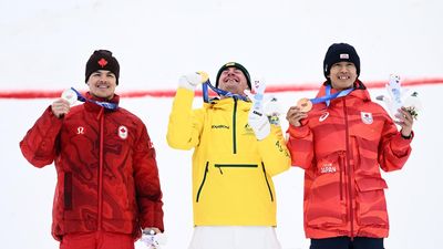 Moguls master Woods snatches gold medal for Australia