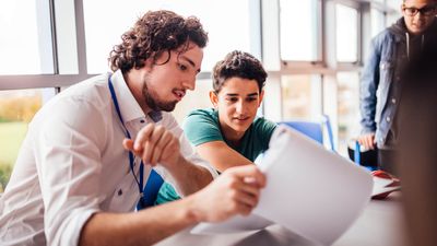 4 Simple Side Gigs That Can Make You an Extra $100 per Week