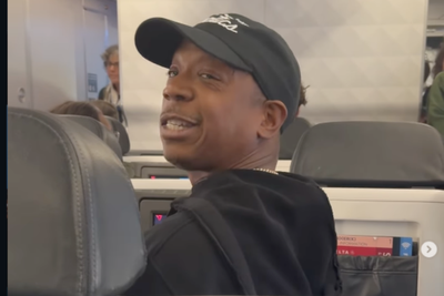 Ja Rule storms off flight from Super Bowl after ‘pillow fight’ with 50 Cent associates: report