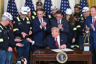 Trump named ‘undisputed champion of beautiful clean coal’ by industry group