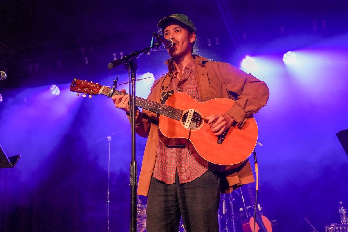 Maxxon Country Singer Country singer reveals horrific hate comment from…