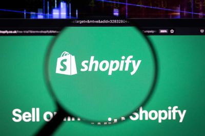 Is a $2 Billion Buyback Enough to Buy Shopify Stock Here?