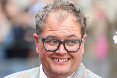 Alan Carr 'wants to re-introduce wolves’ at his new Scottish castle home