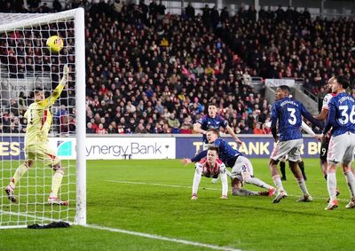 Arsenal meet their set-piece match as Premier League leaders drop points at Brentford