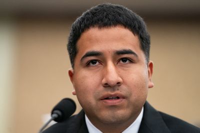 Judge dismisses California deportation case for Mexican father of 3 U.S. Marines