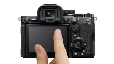 Noisy images on your Sony A7 V? The first firmware update could fix that