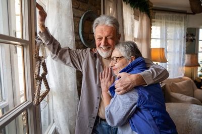 9 Things A Man Would Never Do To A Woman He Loves