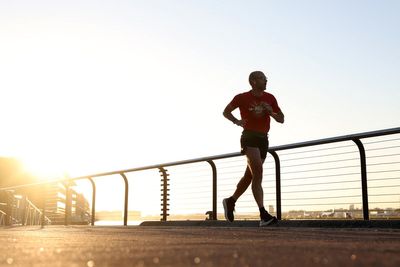 How far you can run might be down to brain not brawn, study finds