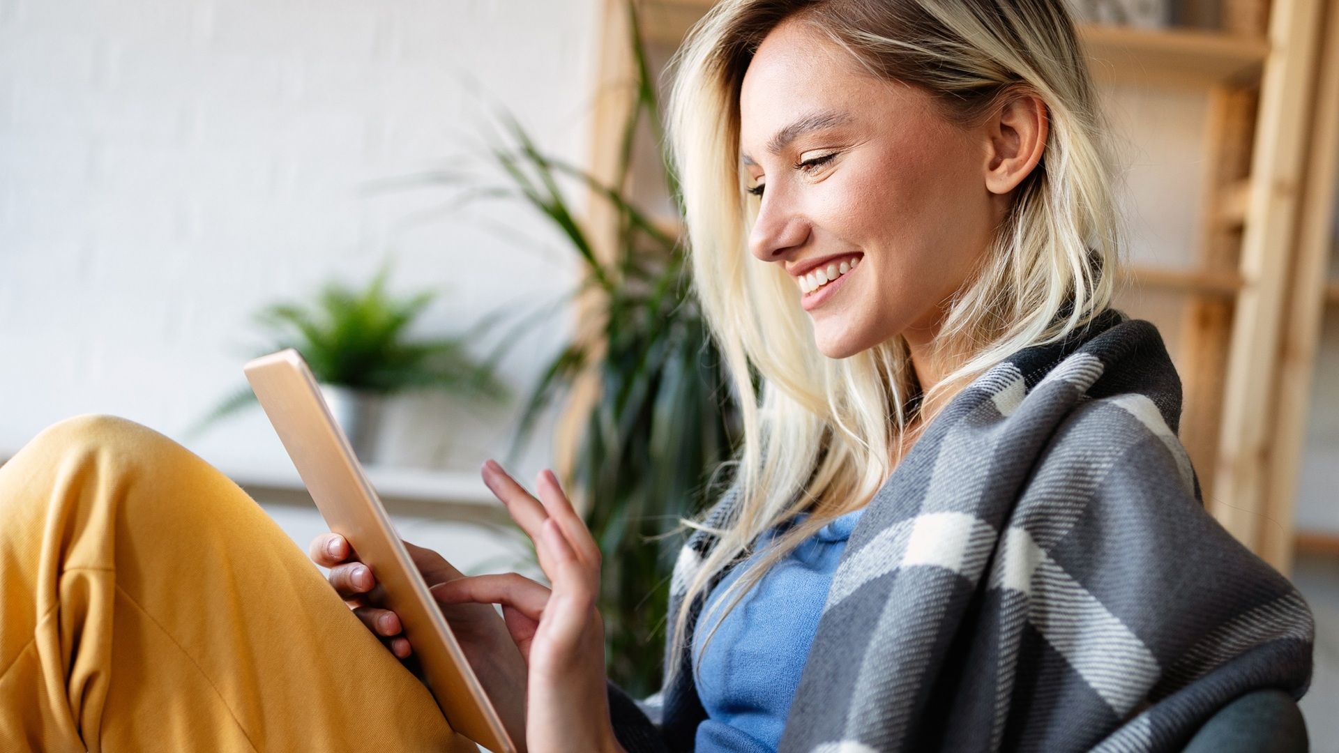 53% of Americans Are Ready To Let AI Manage Their Money: 4 Tips To Do It Better