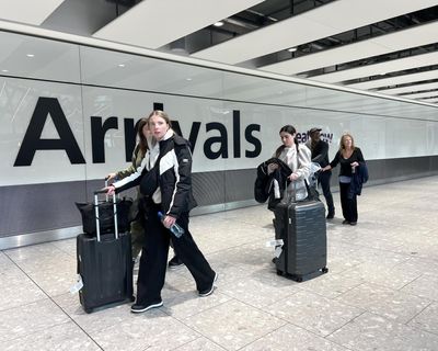Heathrow isn’t crowded, it’s travellers walking on the wrong side, boss says