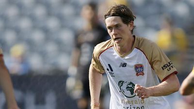 Seventh heaven for Newcastle in win over 10-man Glory