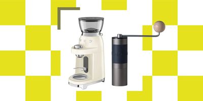 What's the Difference Between a Manual and an Electric Coffee Grinder? Here's What to Use Depending on Your Coffee-Making Preferences
