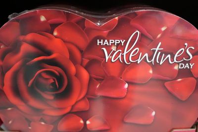 Falling cocoa prices won't necessarily mean cheaper Valentine's Day chocolates