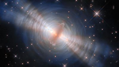 NASA’s new photo of this egg-shaped dying star is both art and science