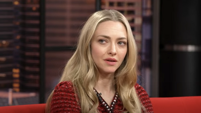 'I Never Got Rid Of It': See Amanda Seyfried Prove Belly Button Rings Never Went Out Of Style