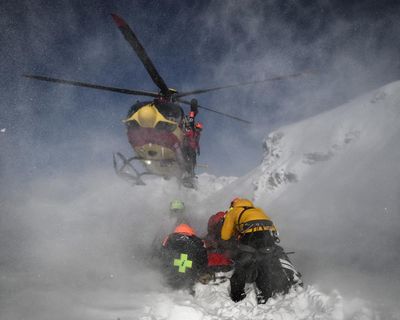 Two Britons among three dead after avalanche in French Alps