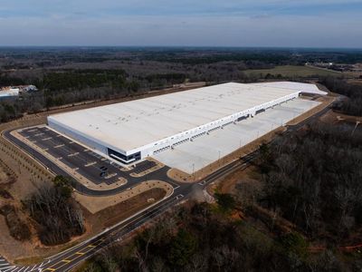 ICE to spend $38bn turning warehouses into detention centers, documents show